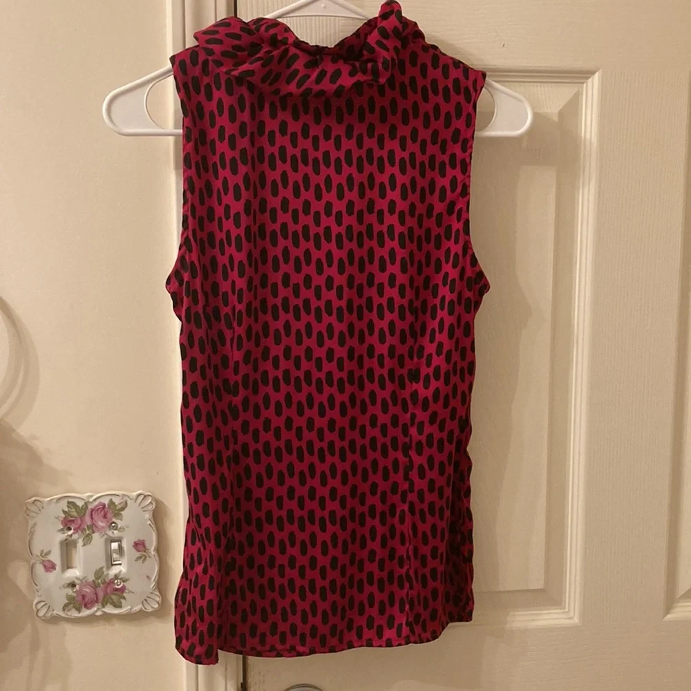 - Elizabeth McKay ruffle neck top - Picture 6 of 10